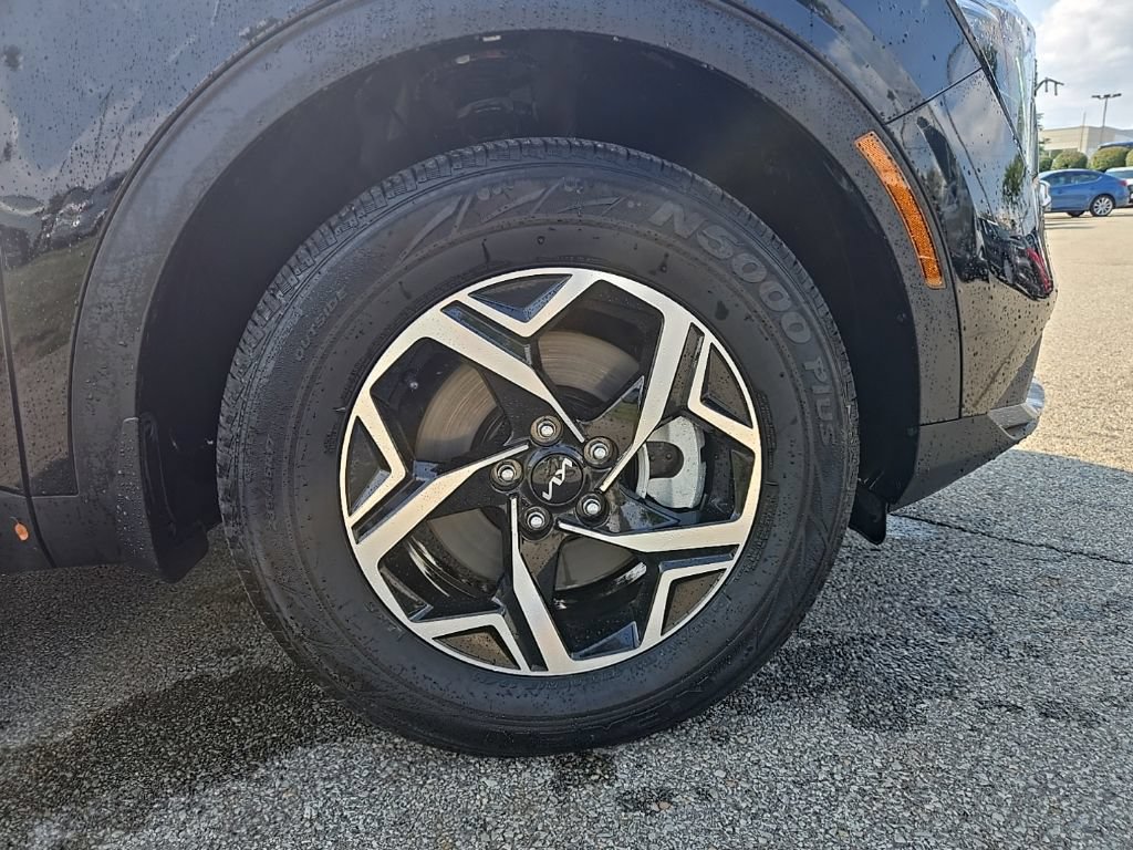 Certified 2023 Kia Sportage LX AWD/4WD image 13