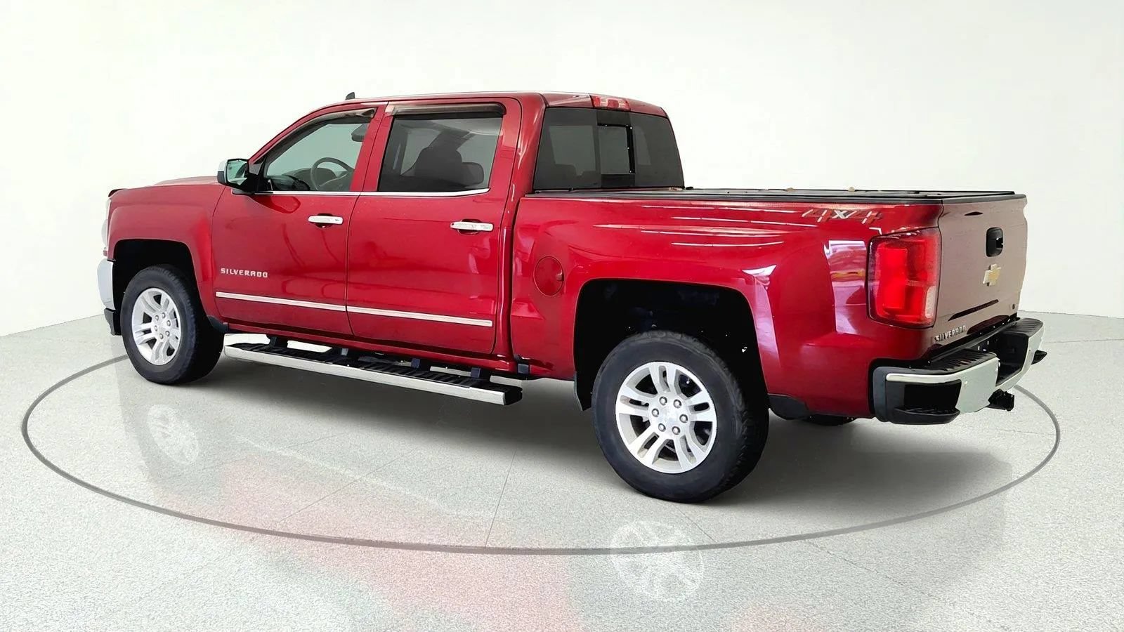 Used 2018 Chevrolet Silverado 1500 LTZ w/ LTZ Plus Package AWD/4WD image 6