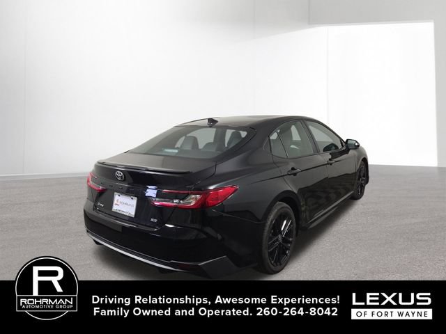 Used 2025 Toyota Camry SE FWD image 6