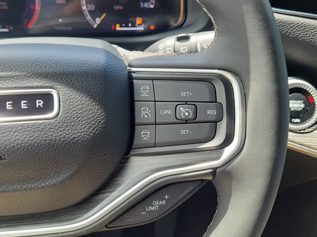 Used 2024 Jeep Wagoneer Series II AWD/4WD image 27