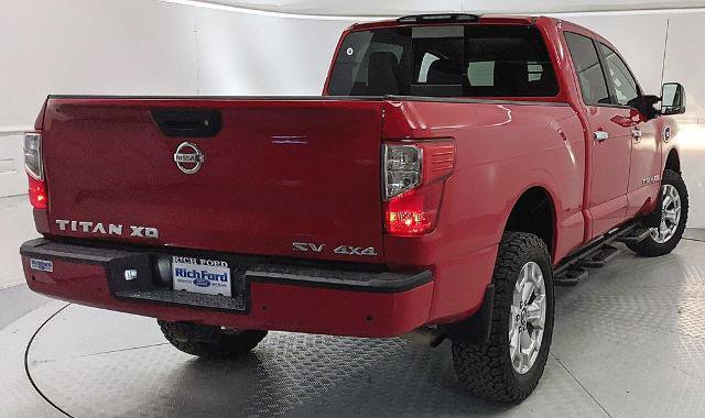 Used 2021 Nissan Titan SV w/ SV Convenience Package AWD/4WD image 3