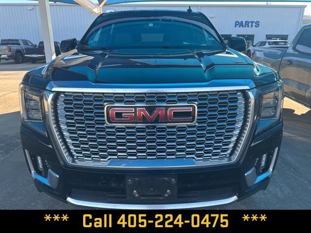 Used 2021 GMC Yukon XL Denali w/ Denali Premium Package image 9