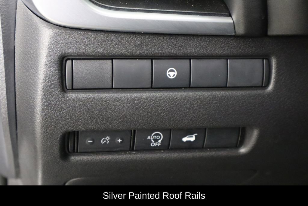 Used 2024 Nissan Rogue SV w/ SV Premium Package image 23