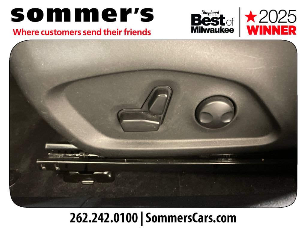 Used 2024 Jeep Compass Latitude w/ Convenience Group AWD/4WD image 10