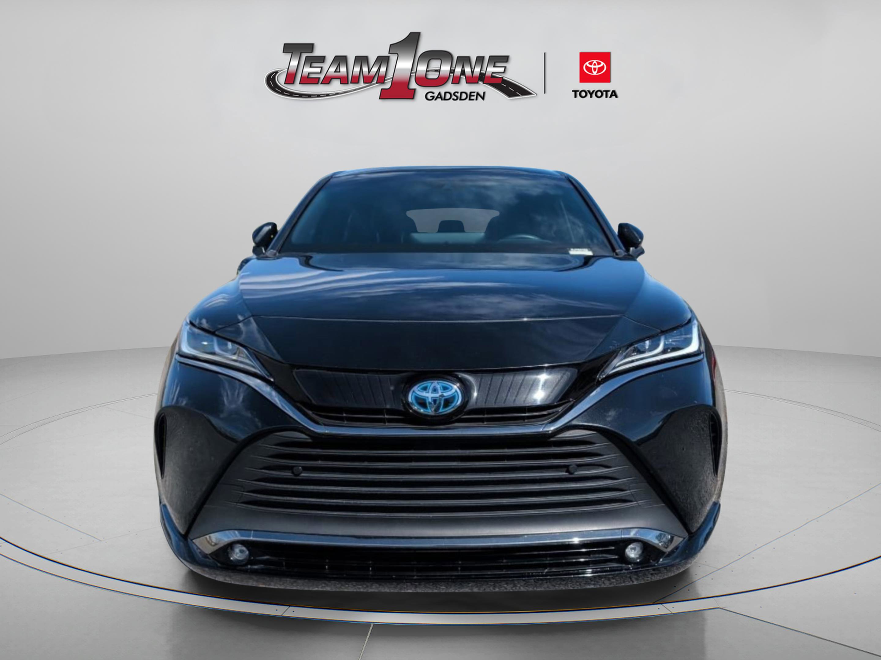 Used 2024 Toyota Venza Nightshade AWD/4WD image 2