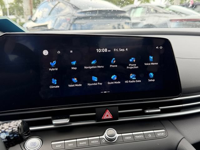 Used 2024 Hyundai Elantra Limited FWD image 22