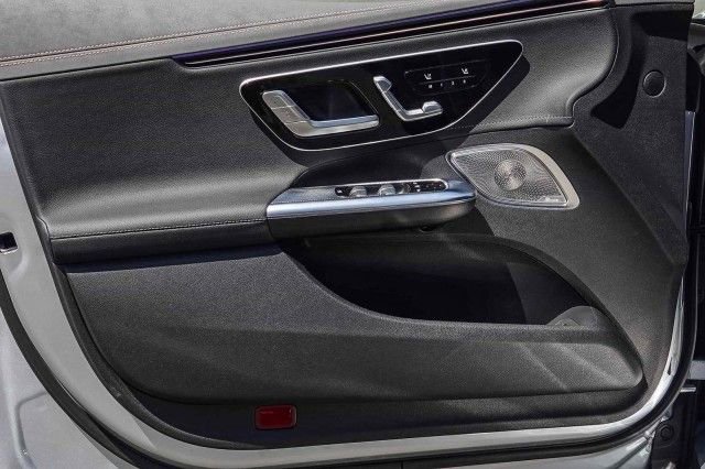 Used 2023 Mercedes-Benz EQE 500 4MATIC Sedan image 20