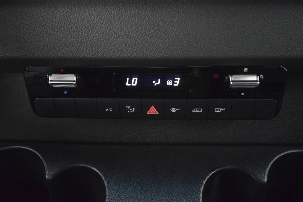 Used 2024 Mercedes-Benz Sprinter 2500 image 31