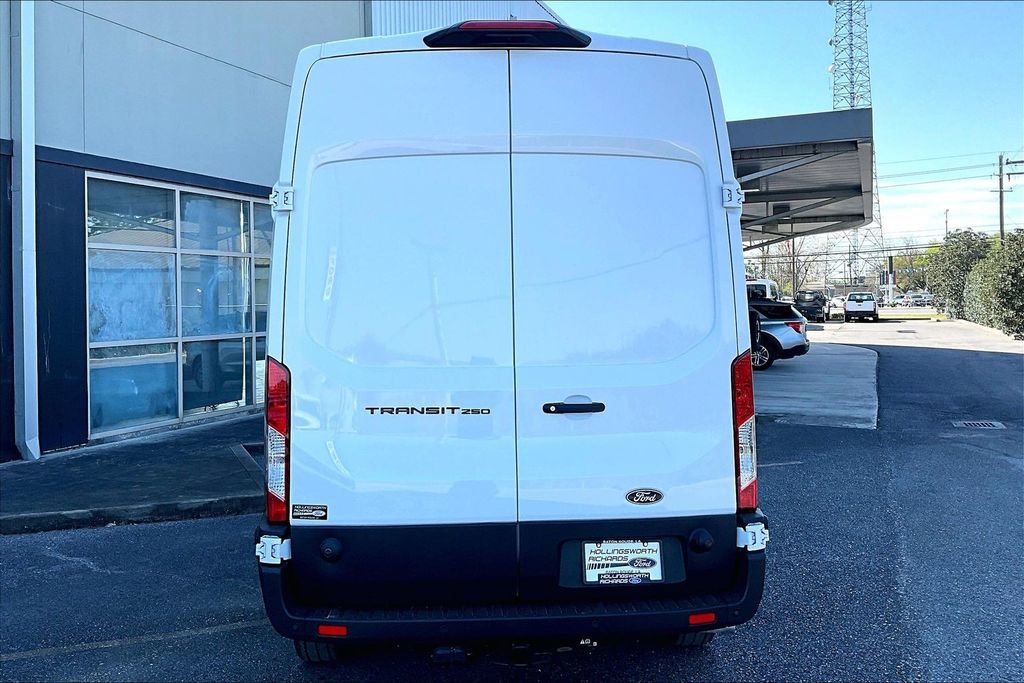 New 2026 Ford Transit 250 148 High Roof RWD image 4