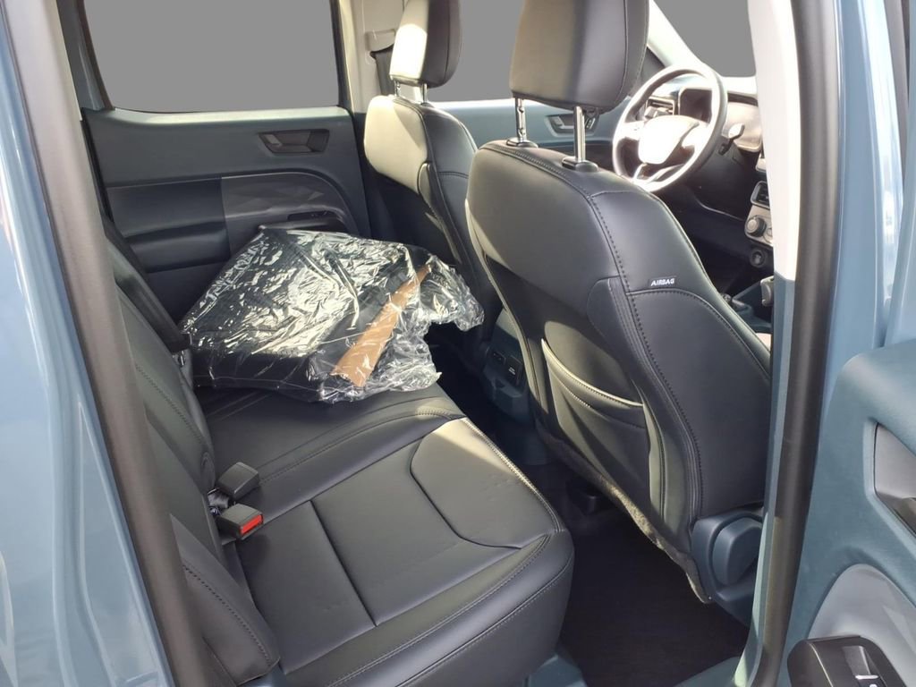 New 2026 Ford Maverick Lariat w/ Black Appearance Package image 11