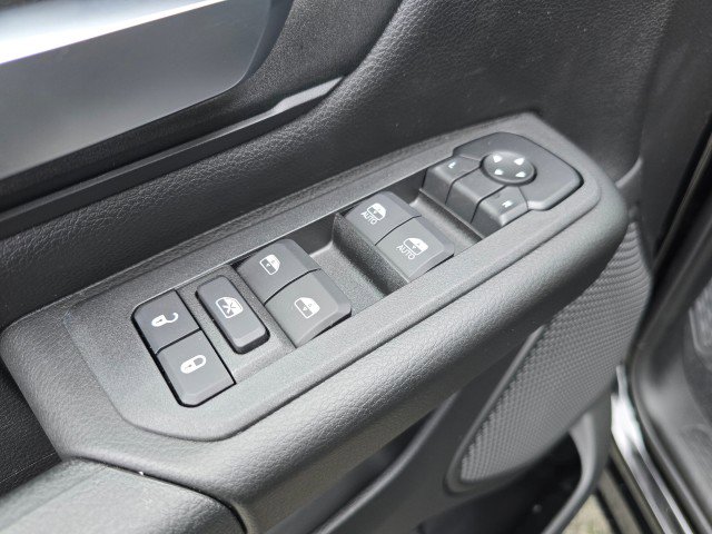 New 2026 RAM 1500 Classic Warlock image 24