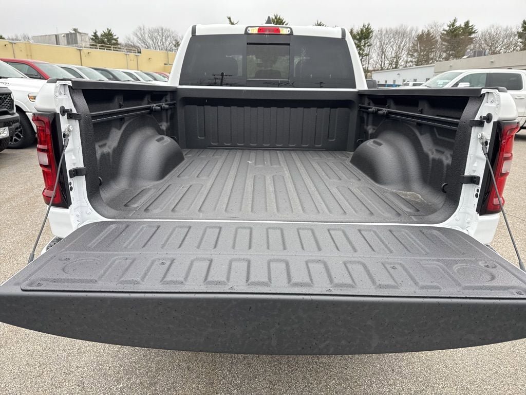 New 2026 RAM 1500 Express AWD/4WD image 24