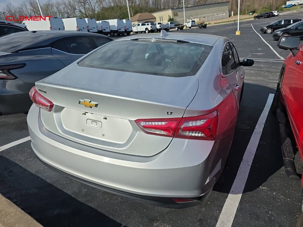 Used 2022 Chevrolet Malibu LT FWD image 3