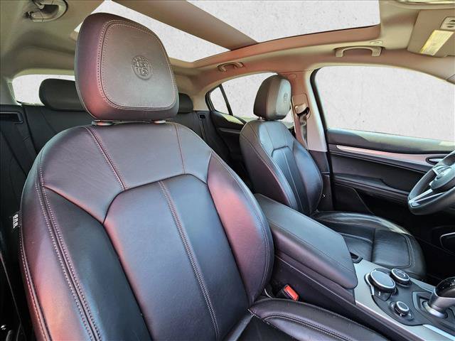 Used 2019 Alfa Romeo Stelvio Sport w/ Quick Order Package 22J Sport AWD/4WD image 11