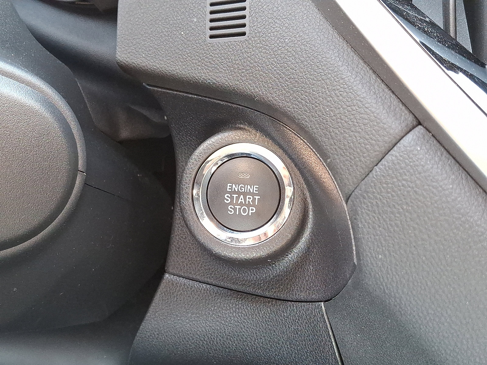 Used 2024 Subaru Ascent Touring image 33