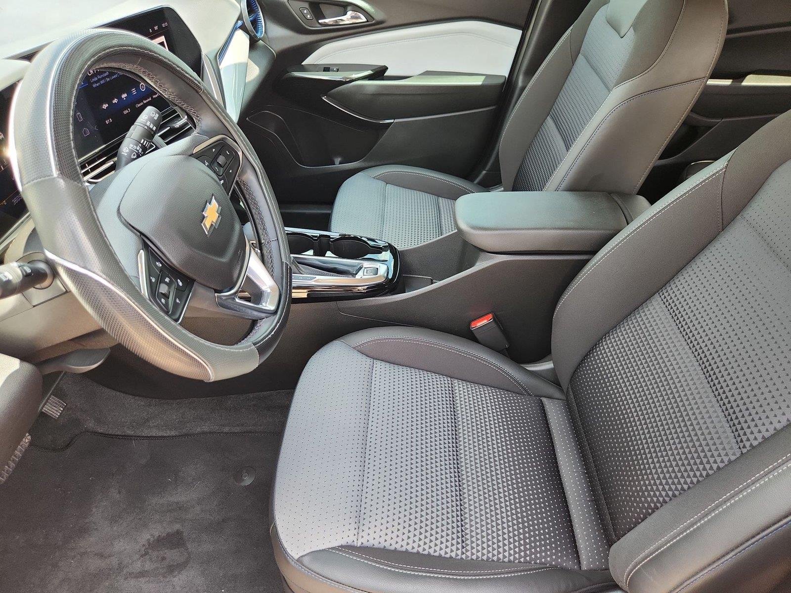 Certified 2024 Chevrolet Trax LT w/ LT Convenience Package FWD image 18