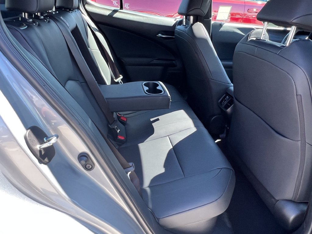 Used 2024 Lexus UX 250h F Sport FWD image 23