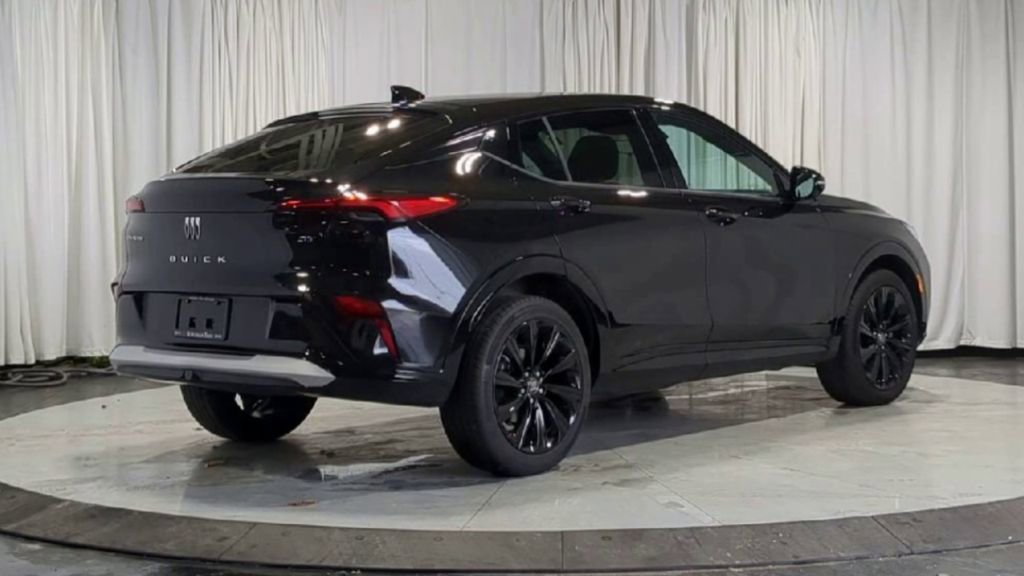 Used 2024 Buick Envista Sport Touring w/ Convenience I Package image 8