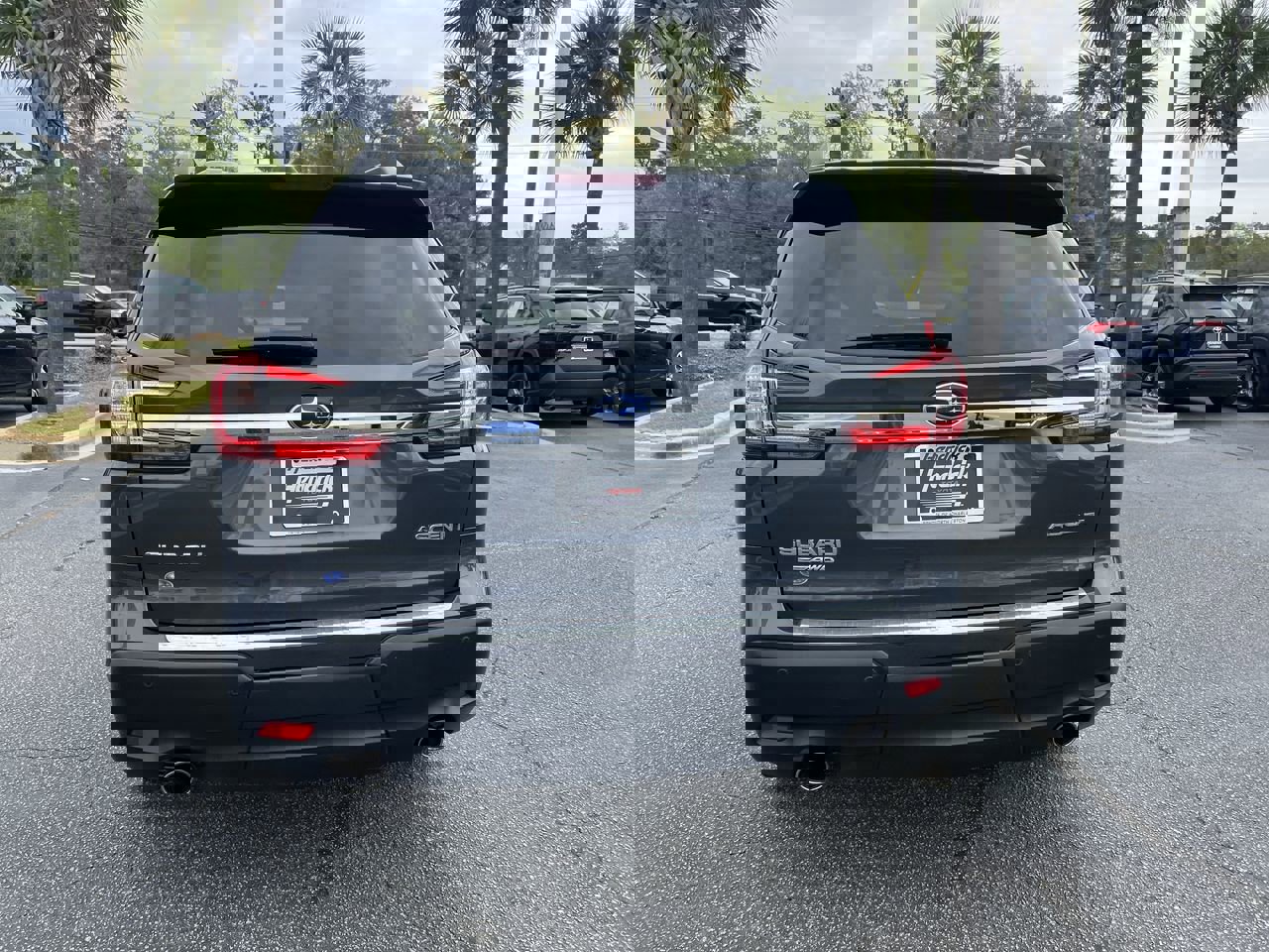 Used 2023 Subaru Ascent Premium w/ Convenience Package image 9