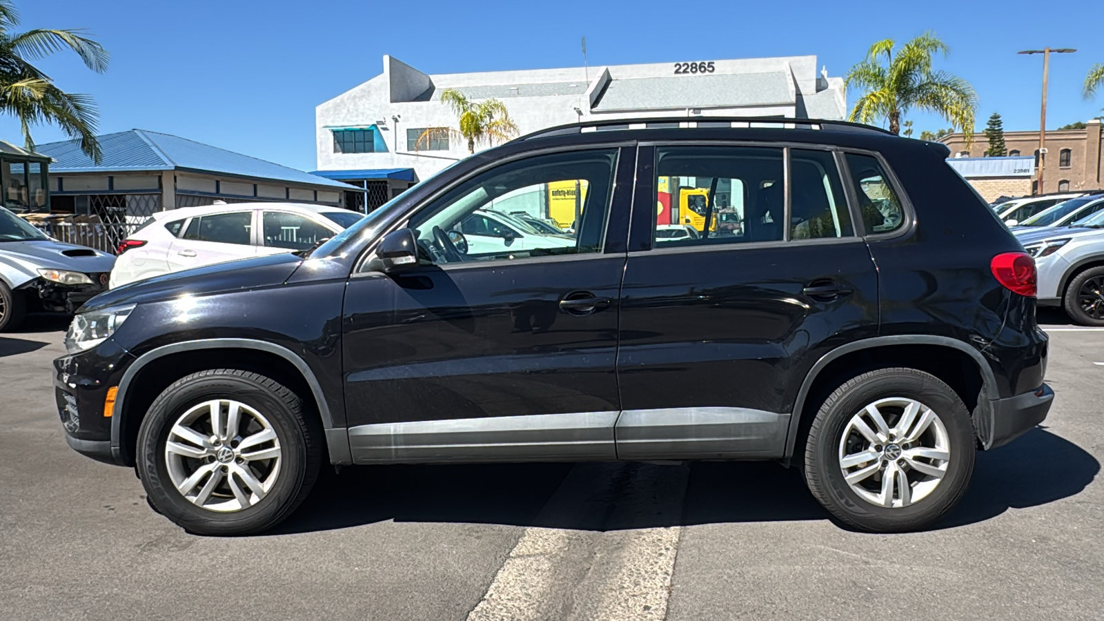 Used 2015 Volkswagen Tiguan S FWD image 5