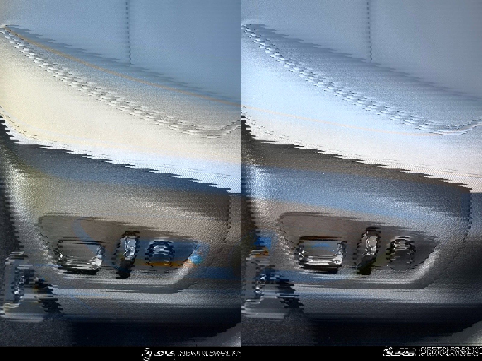 Certified 2024 Lexus UX 250h FWD image 22