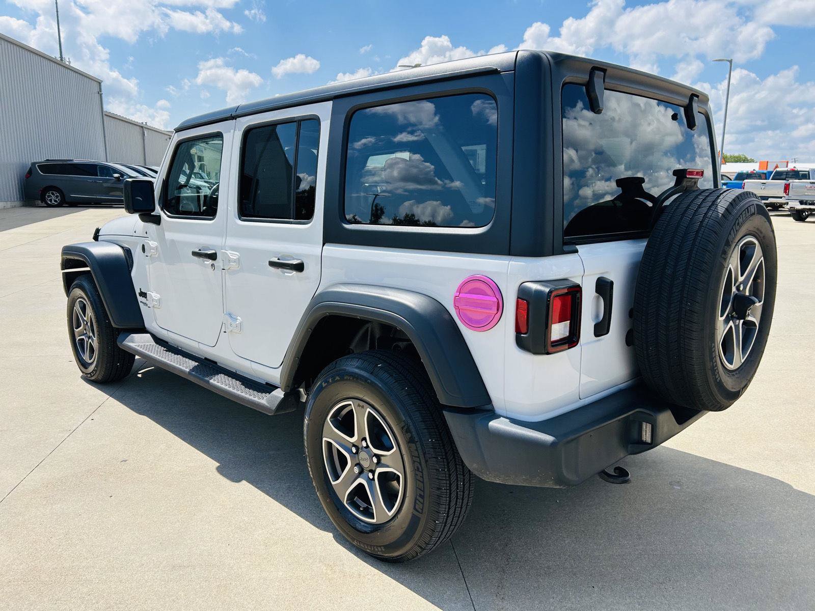 Used 2022 Jeep Wrangler Unlimited Sport AWD/4WD image 32