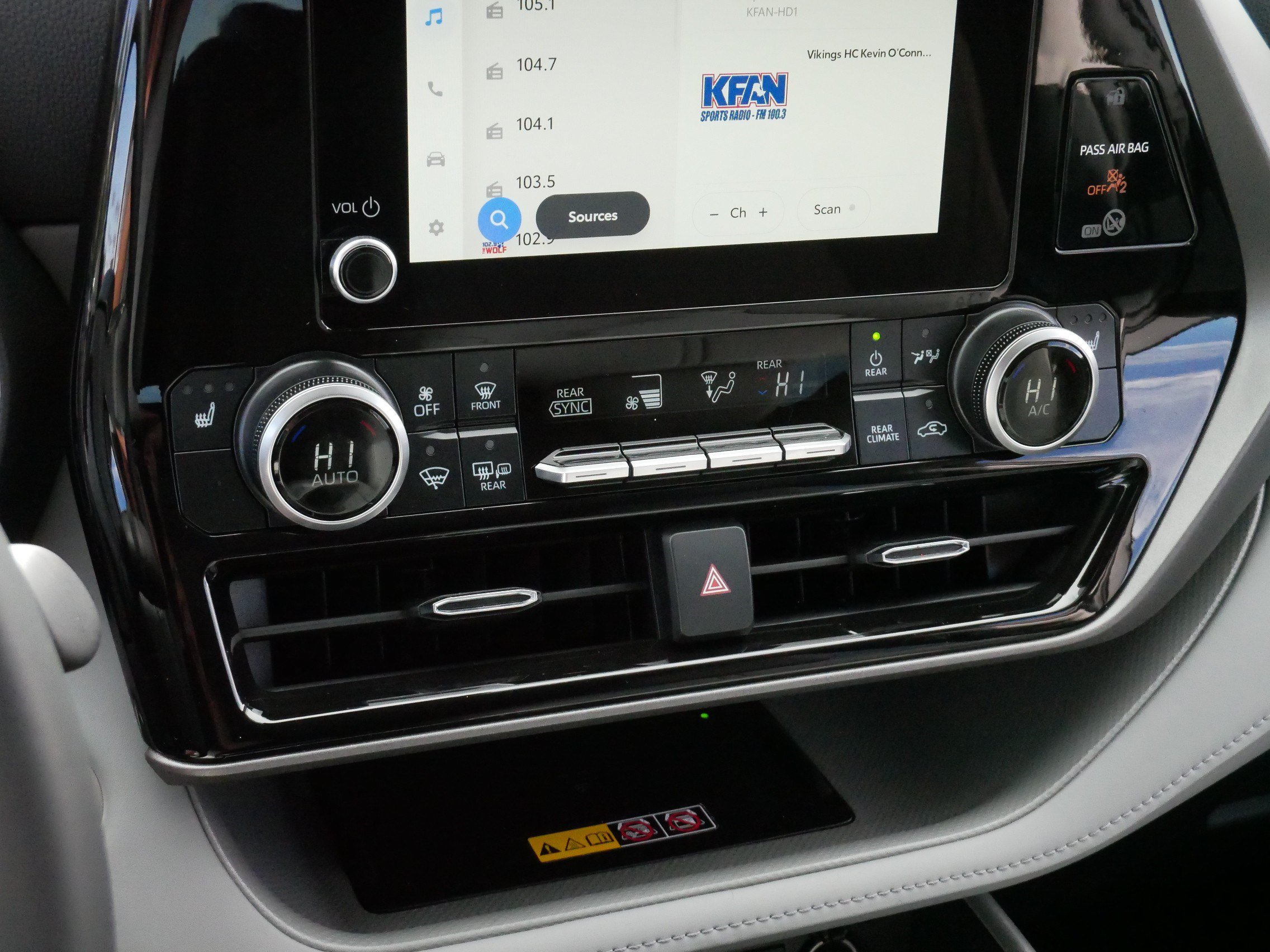 Certified 2026 Toyota Highlander XLE AWD/4WD image 23