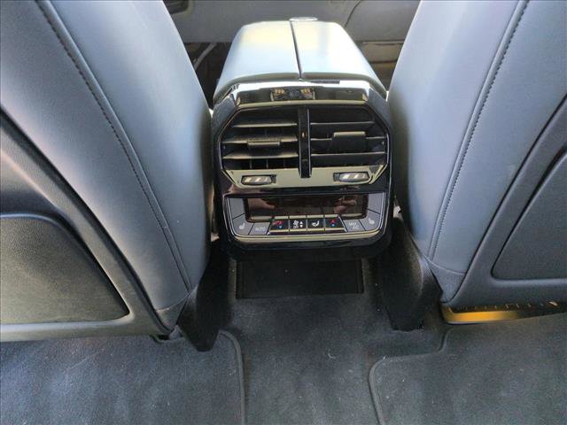 Used 2023 BMW iX xDrive50 w/ Premium Package AWD/4WD image 8