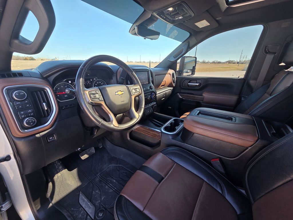 Used 2022 Chevrolet Silverado 2500 High Country AWD/4WD image 17