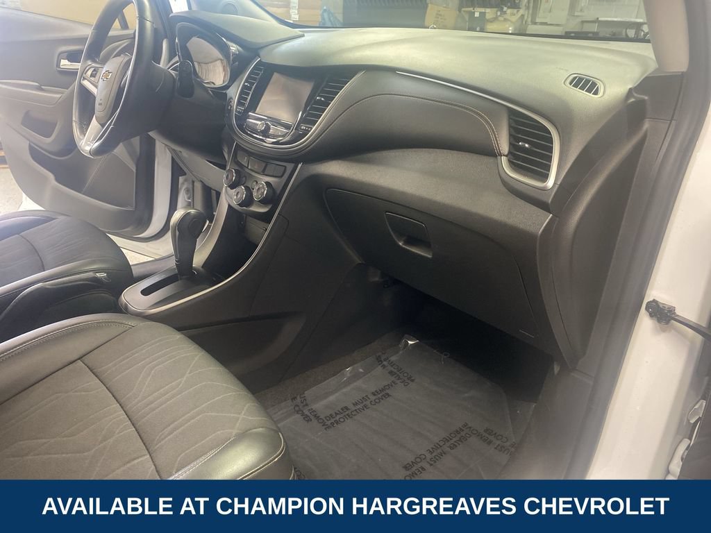 Used 2020 Chevrolet Trax LT w/ LT Convenience Package FWD image 37