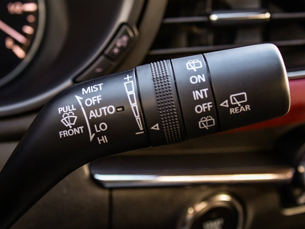 Used 2022 MAZDA MAZDA3 s image 30