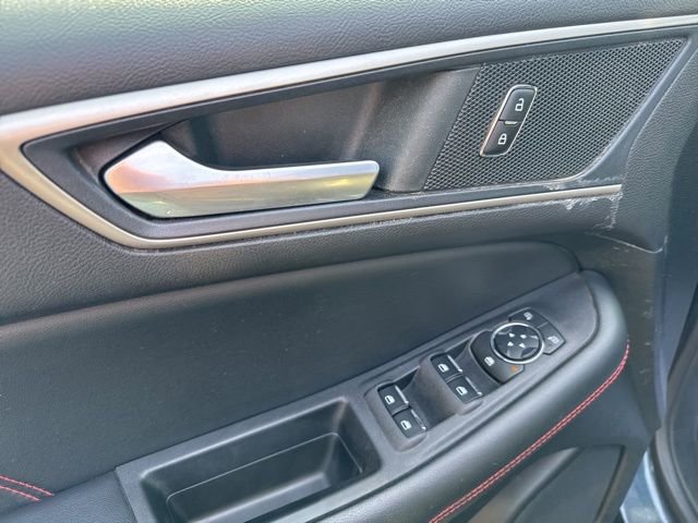 Used 2022 Ford Edge ST-Line image 19