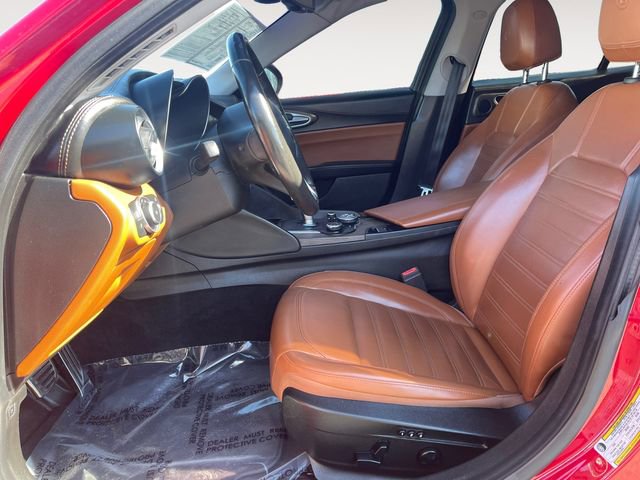 Used 2018 Alfa Romeo Giulia Ti w/ Quick Order Package 22X Lusso image 32