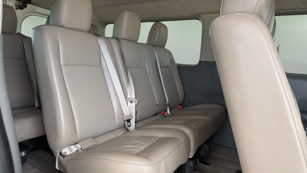 Used 2019 Nissan NV 3500 SL RWD image 14