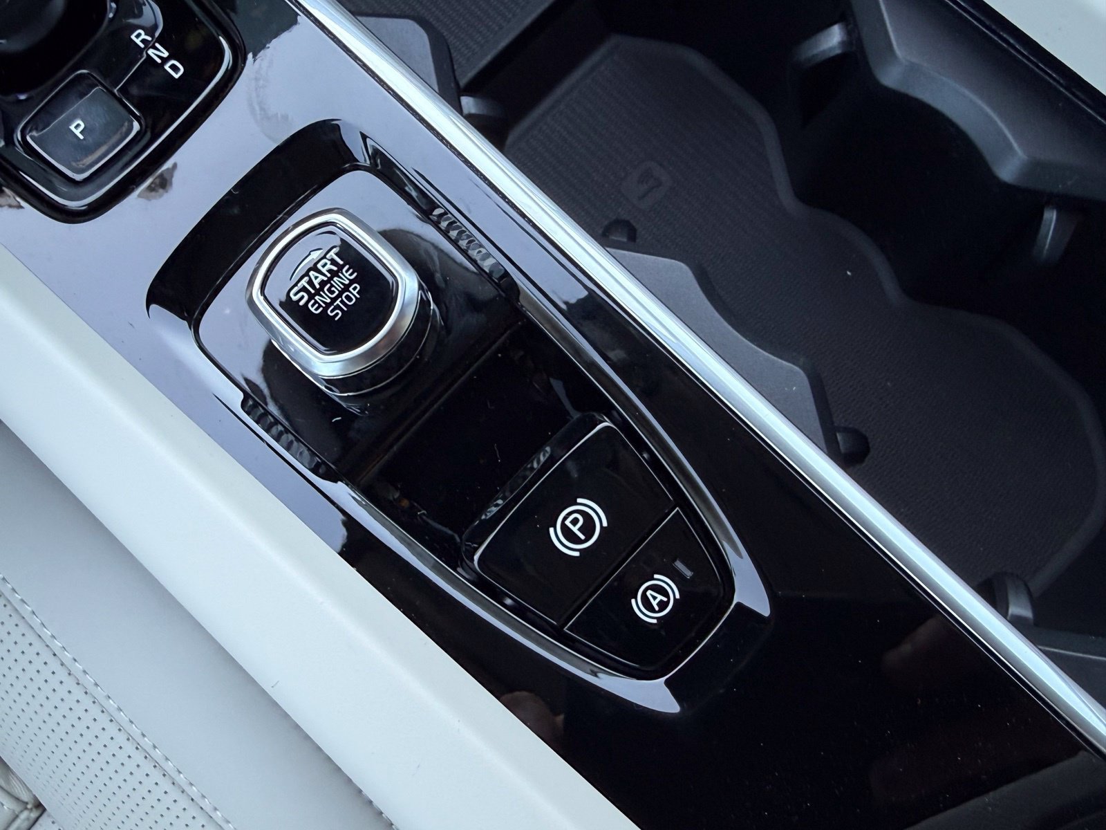 New 2027 Volvo XC60 B5 Ultra AWD/4WD image 33