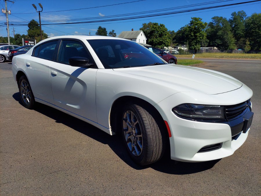 Used 2017 Dodge Charger SXT w/ AWD Plus Group image 3