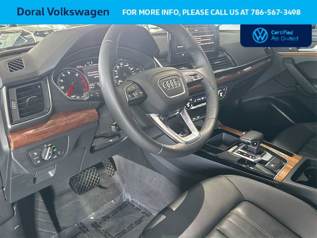 Used 2023 Audi Q5 2.0T Premium w/ Convenience Package image 13