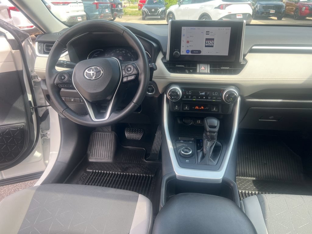 Used 2023 Toyota RAV4 XLE w/ Convenience Package AWD/4WD image 18