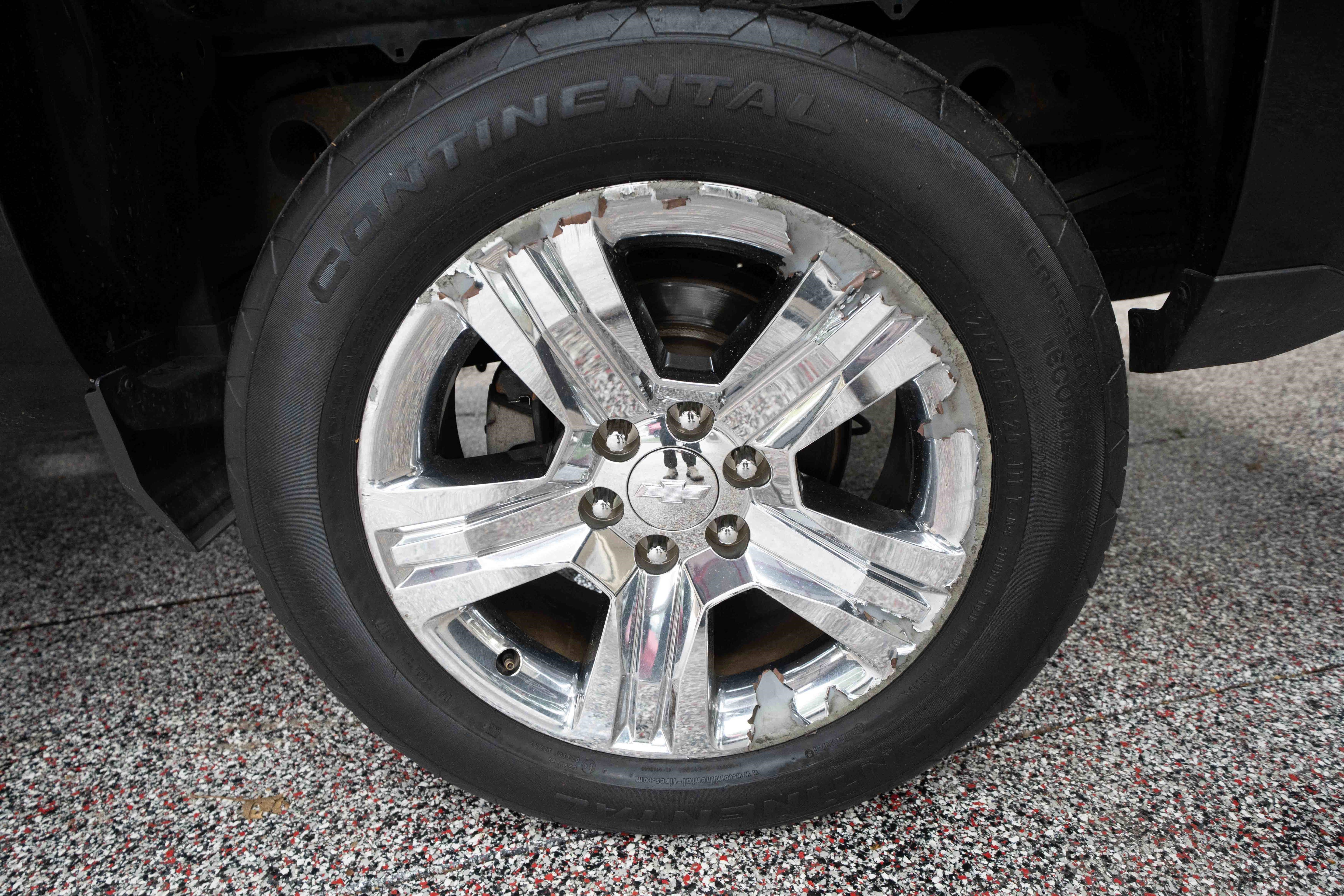 Used 2017 Chevrolet Silverado 1500 Custom w/ Custom Convenience Package AWD/4WD image 29