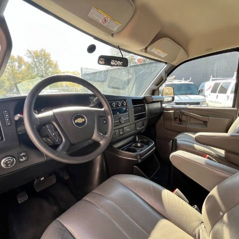 Used 2020 Chevrolet Express 2500 2500 Cargo w/ Driver Convenience Package RWD image 4