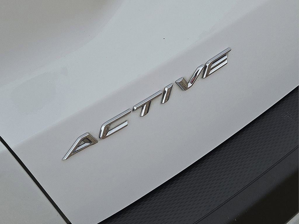 Used 2024 Ford Escape Active w/ Cold Weather Package image 12