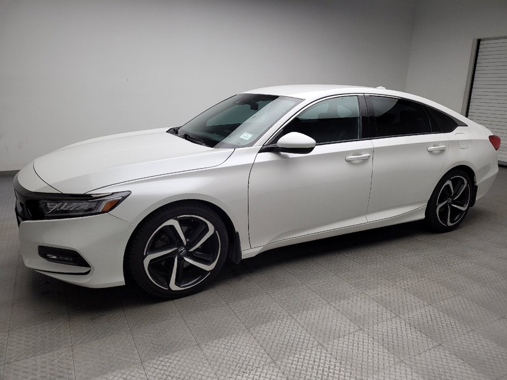Used 2018 Honda Accord Sport image 2