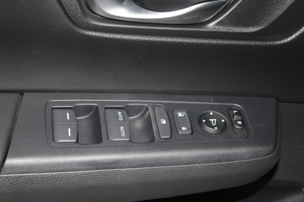 Used 2024 Honda CR-V Sport image 9