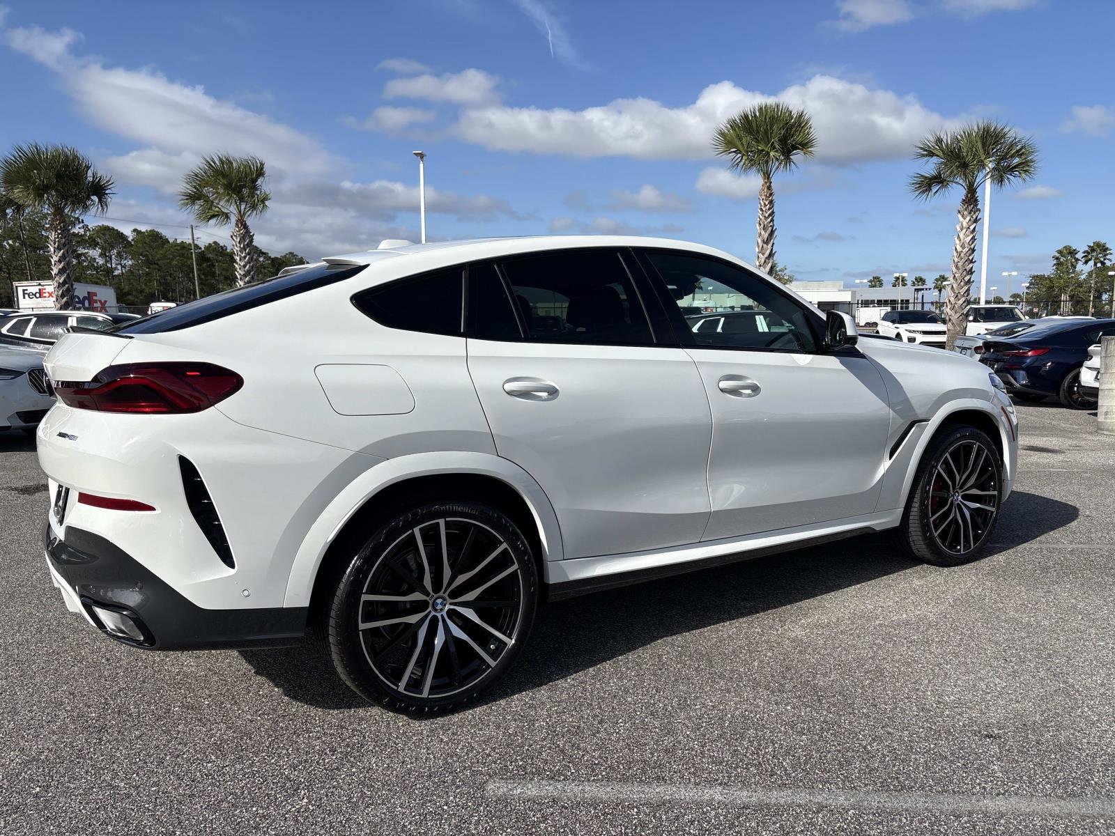 New 2026 BMW X6 xDrive40i image 4