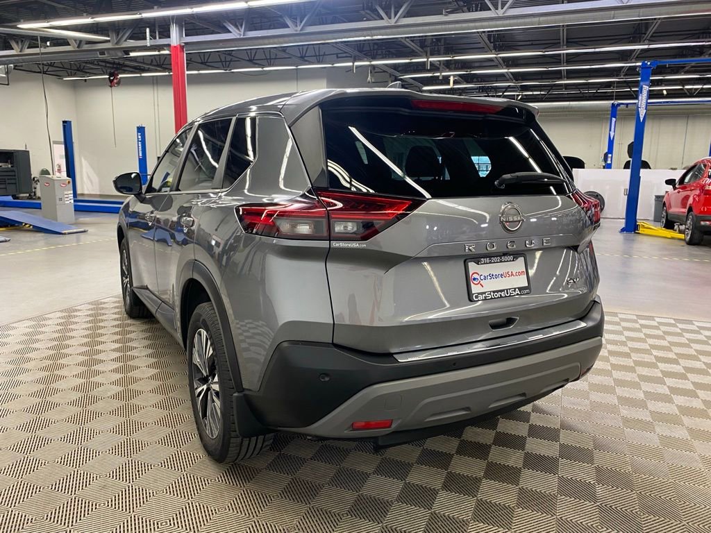 Used 2023 Nissan Rogue SV image 7