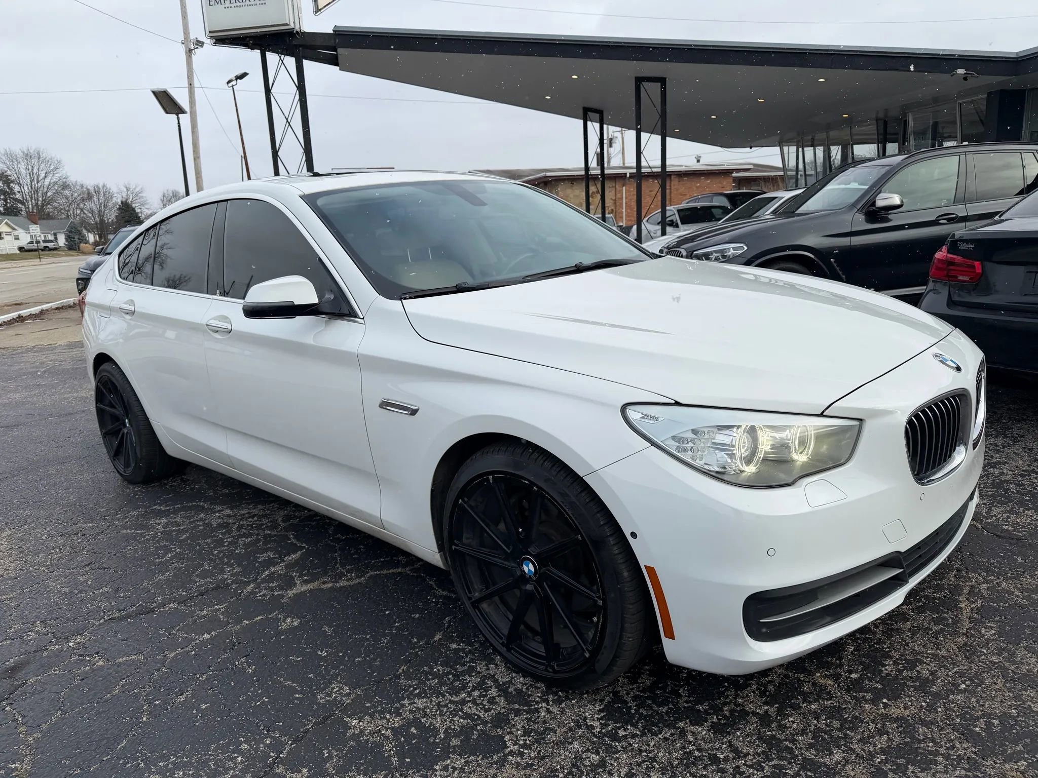 Used 2014 BMW 535i Gran Turismo xDrive image 3