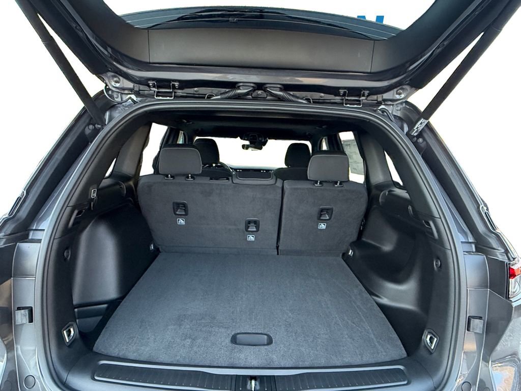 New 2025 Jeep Grand Cherokee Laredo X w/ Luxury Tech Group I image 22