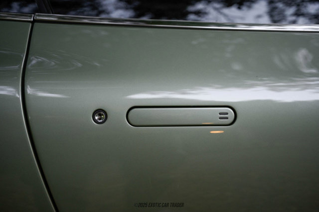 Used 2006 Aston Martin DB9 Volante RWD image 97