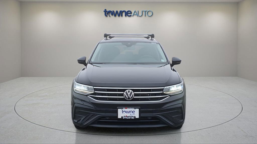 Used 2022 Volkswagen Tiguan SE image 8