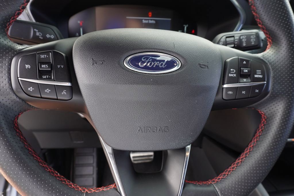 Used 2024 Ford Escape ST-Line image 17